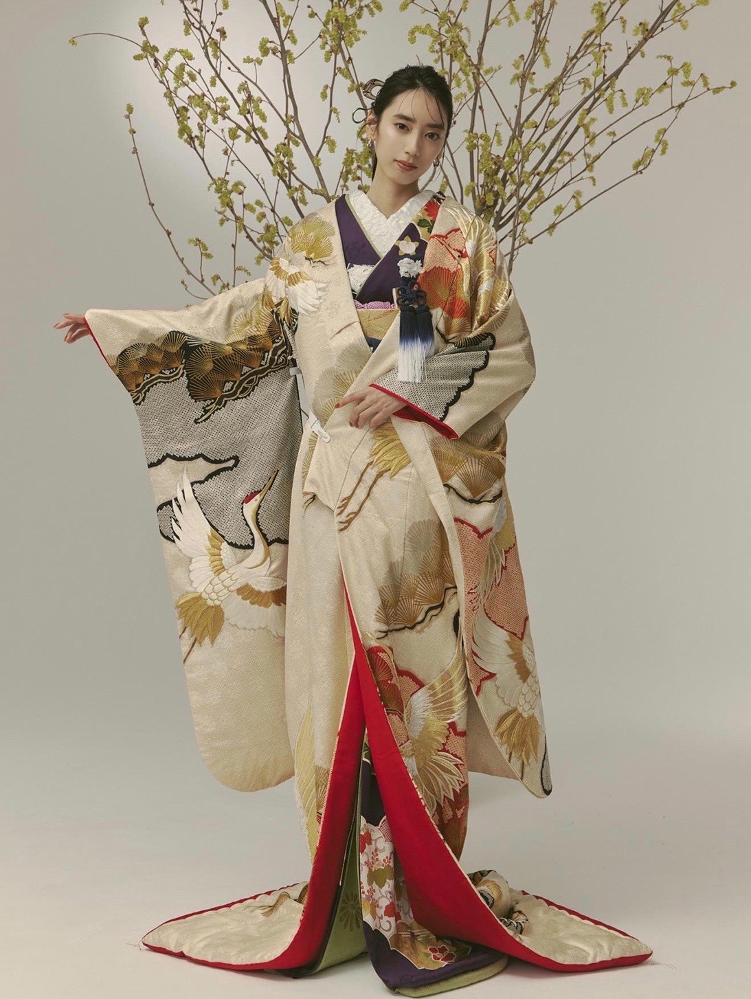 晶<span>/ MONOLITH</span>